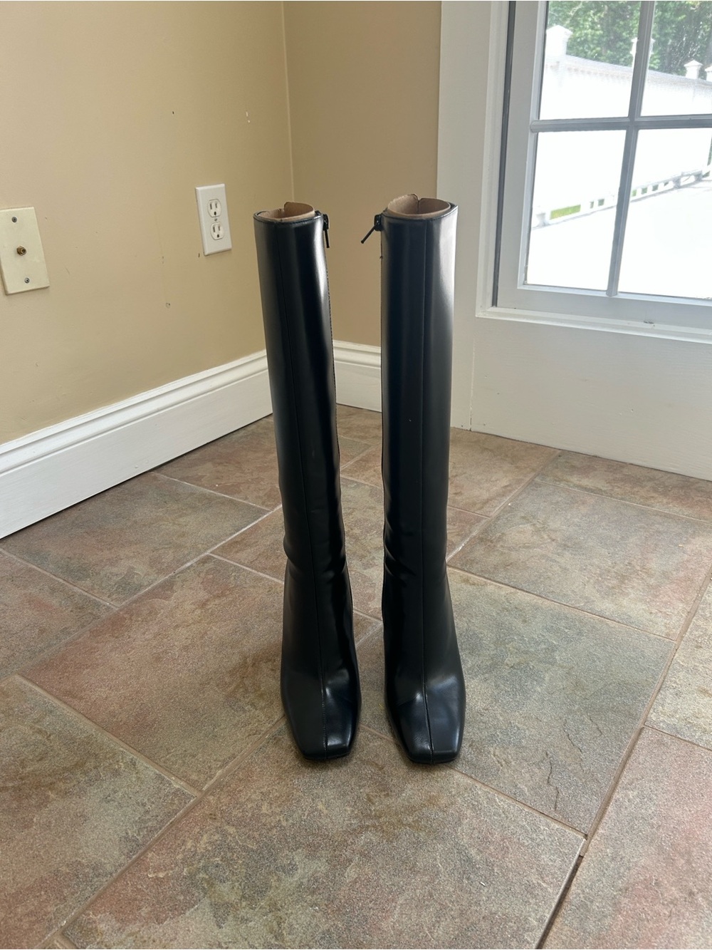 Zara Black Knee-High Pointed Toe Stiletto Boots. NWOB. Never worn.